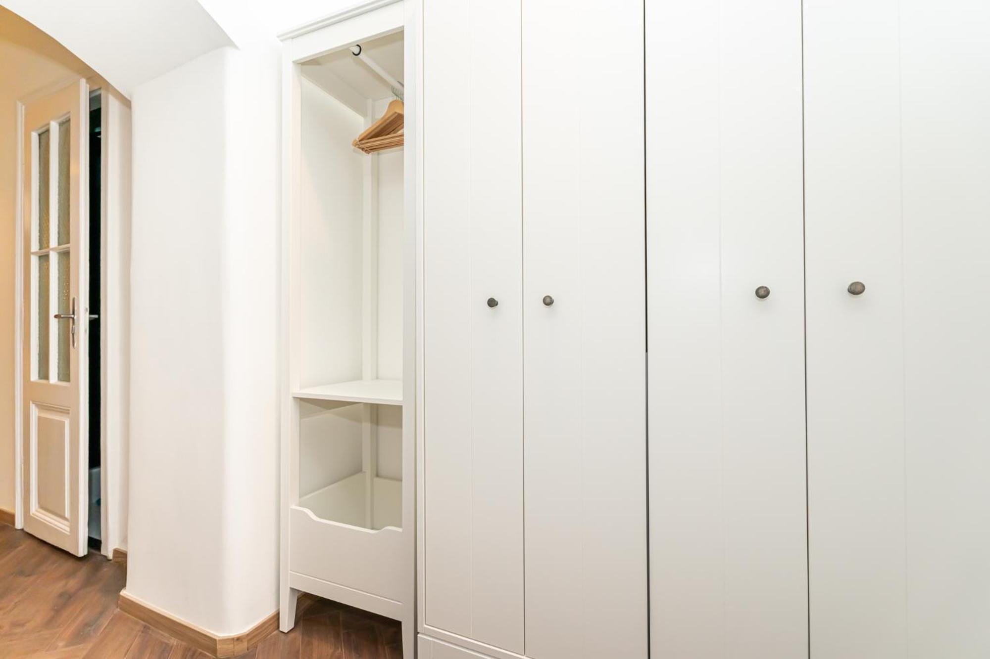 Gozsdu Court Szelenyi Apartment